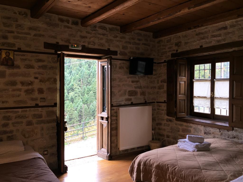 Gorianádhes Old Inn מראה חיצוני תמונה