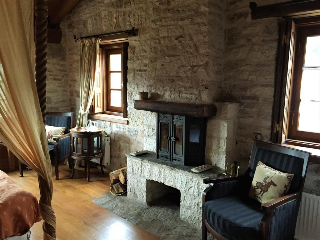 Gorianádhes Old Inn מראה חיצוני תמונה